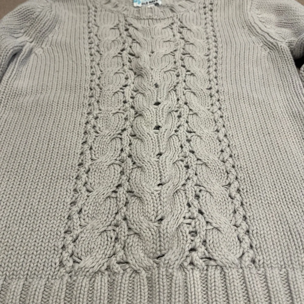 Old Navy girls Cable Knit Sweater size small